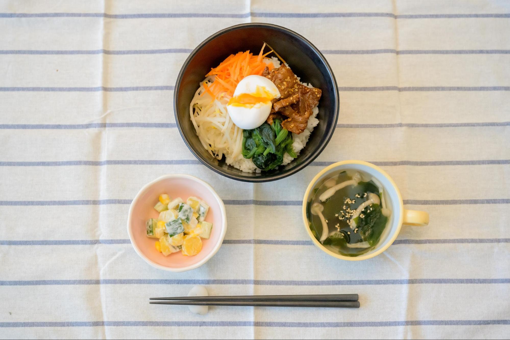 食事の提供